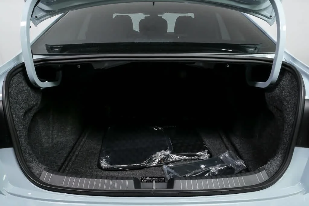 New 2026 Monument Gray Volkswagen SE image 29