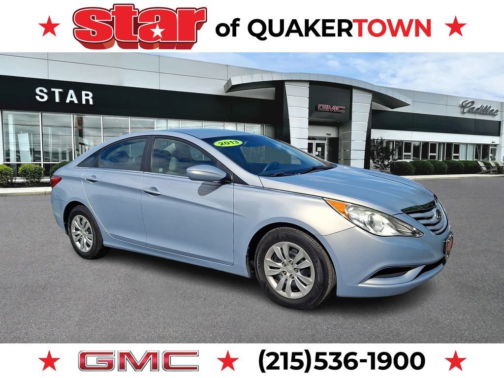 Used 2013 Blue Hyundai GLS image 1