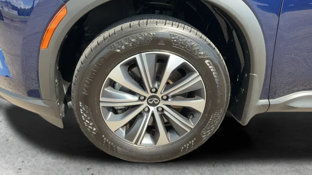Used 2025 Blue INFINITI PURE image 25