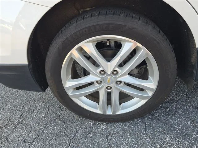 Used 2019 Beige Chevrolet Premier image 15