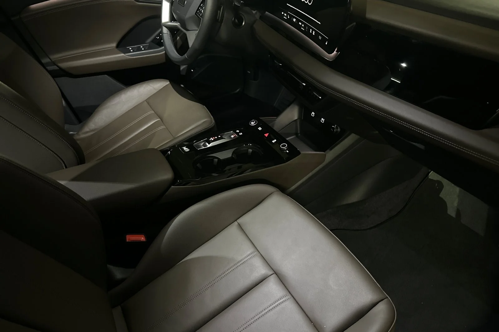 Used 2025 Mythos Black Metallic Audi Premium RWD image 15