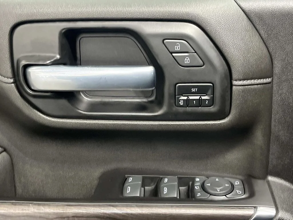 Used 2022 Black Chevrolet LTZ image 18