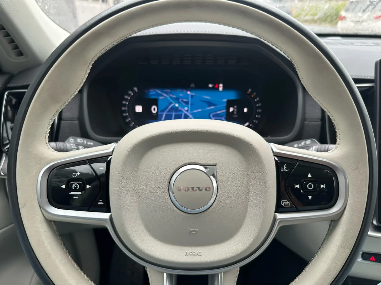 Used 2026 VAPOUR GREY Volvo Ultra image 13