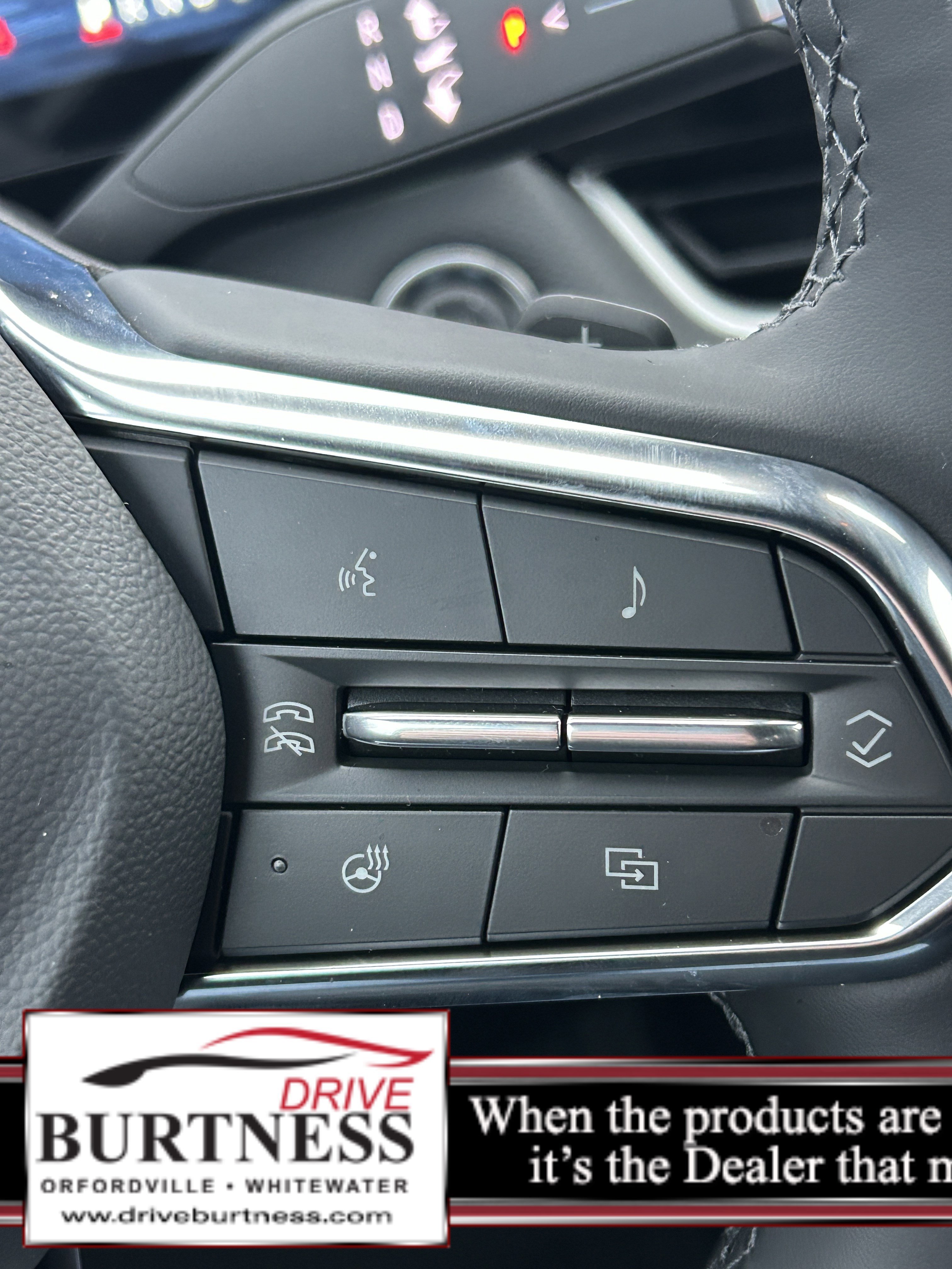 2026 Chevrolet Equinox LT photo 4