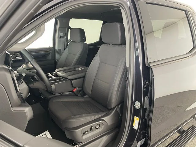 Used 2024 Silver GMC Elevation image 33
