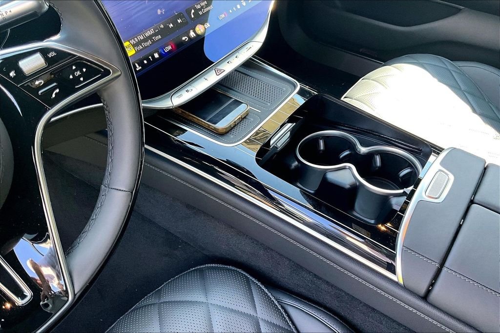 New 2027 Obsidian Black Metallic Mercedes-Benz S 580 image 8