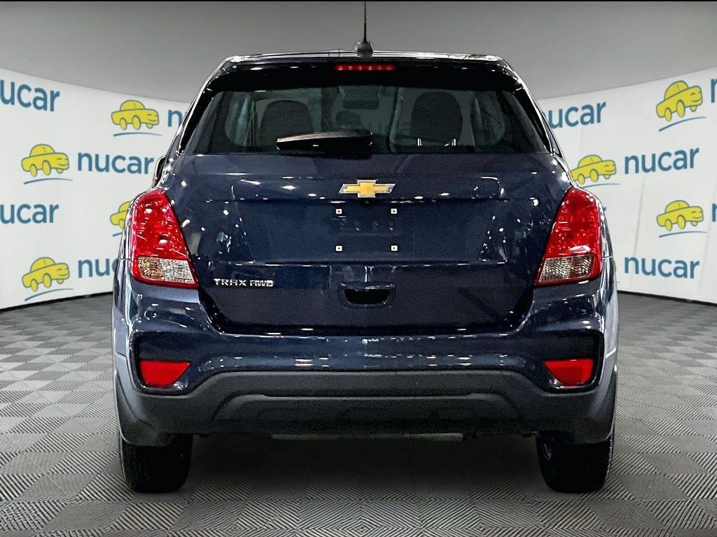 Used 2019 Blue Chevrolet LS image 5
