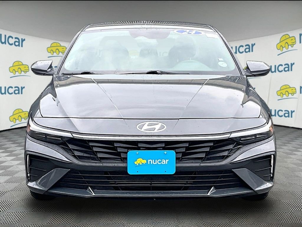 Used 2024 Gray Hyundai SE image 2
