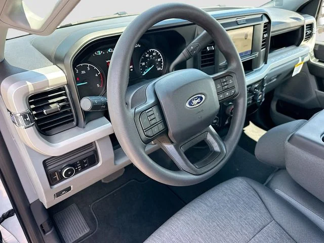 New 2026 Oxford White Ford XL image 6