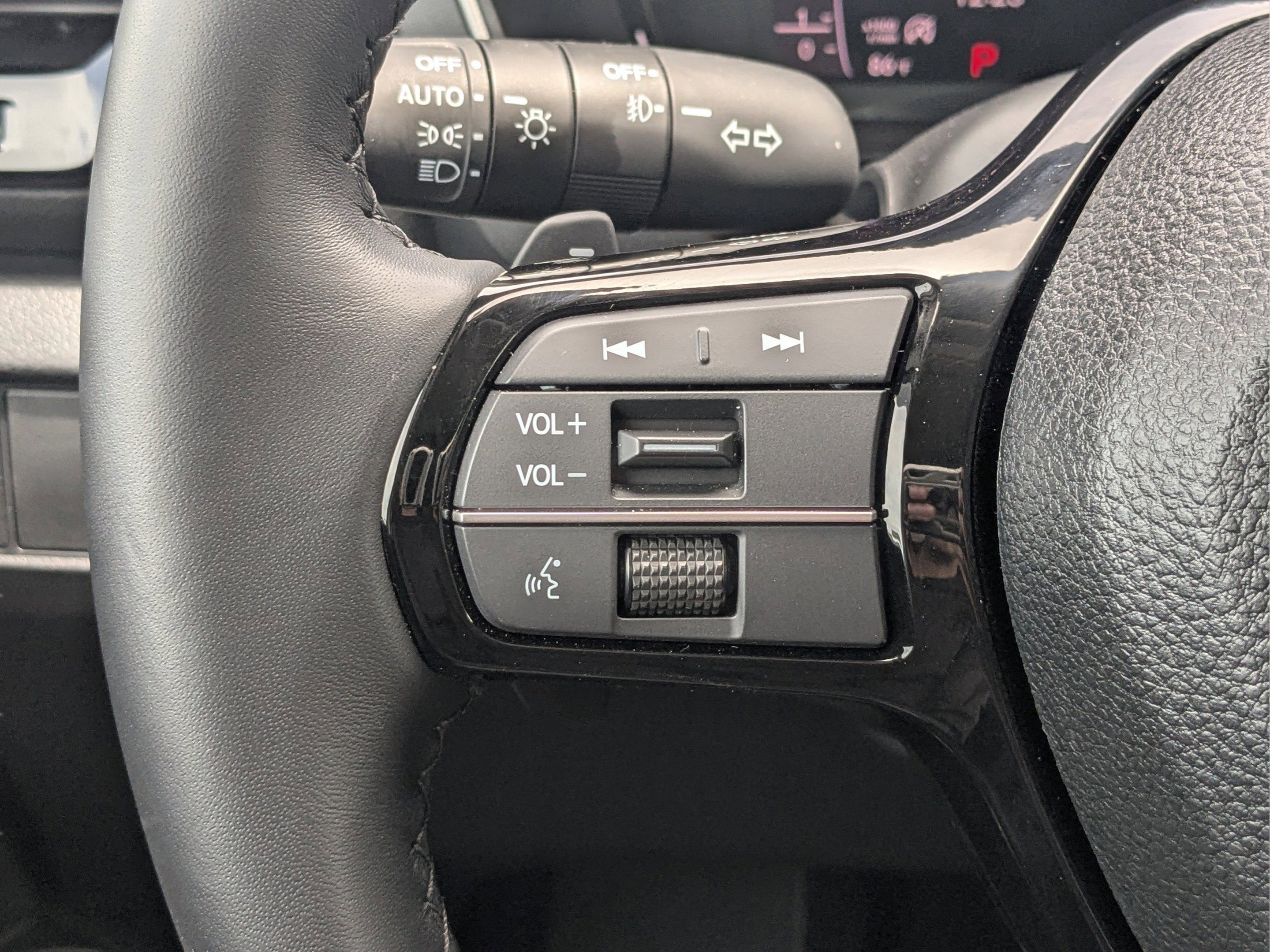 Used 2026 Blue Pearl Honda EX-L image 26