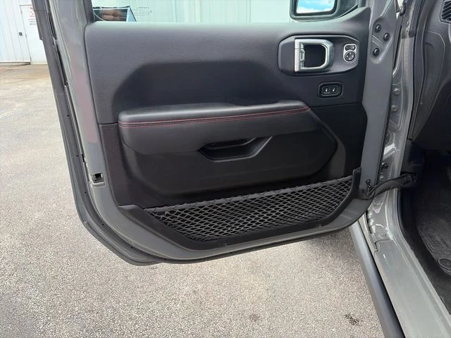 Used 2023 Gray Jeep Rubicon image 10