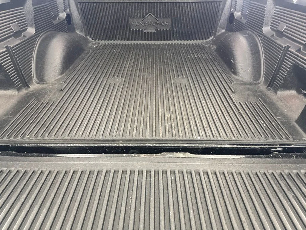 Used 2014 Black Ford XLT image 31