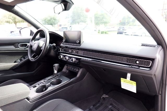 2026 Honda Civic Hatchback Sport - Photo 12