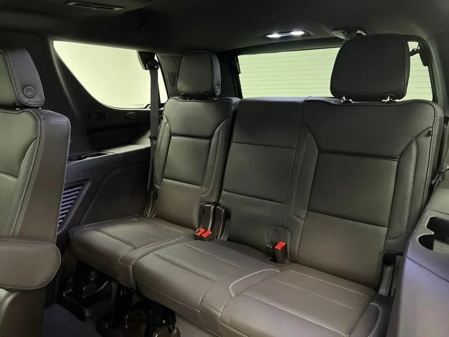 Used 2023 White GMC Denali image 44