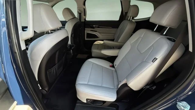 Used 2024 Blue Kia S image 20