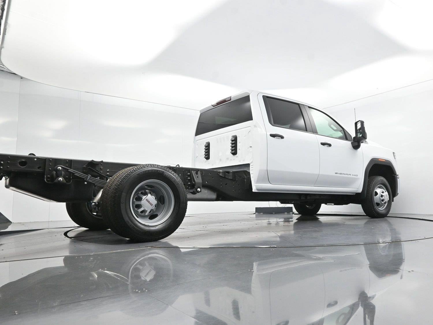 Used 2026 Summit White GMC Pro image 47