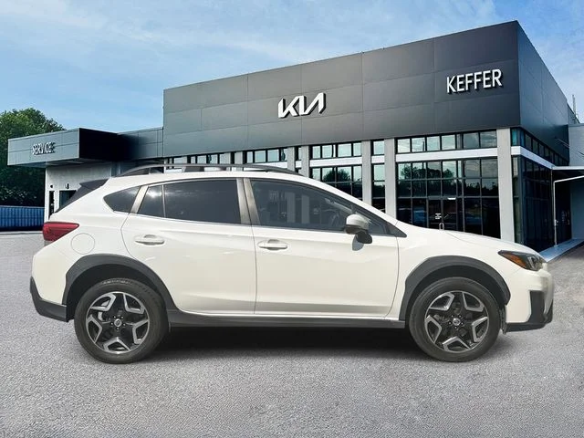 Used 2018 White Subaru 2.0i Limited image 9