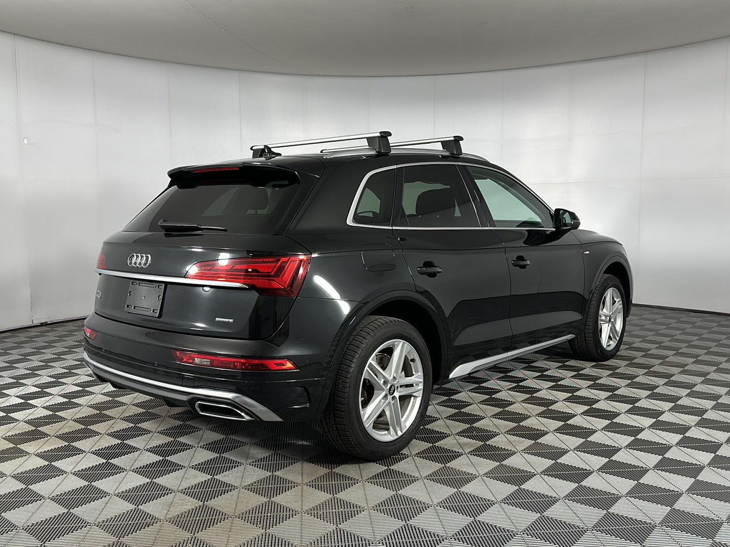 Used 2025 Mythos Black Metallic Audi S line Premium image 25