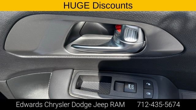 2026 Chrysler Pacifica Select - Photo 37