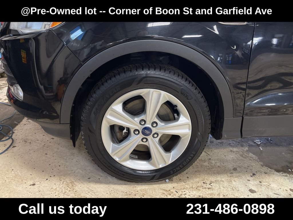 Used 2014 Black Ford SE image 11
