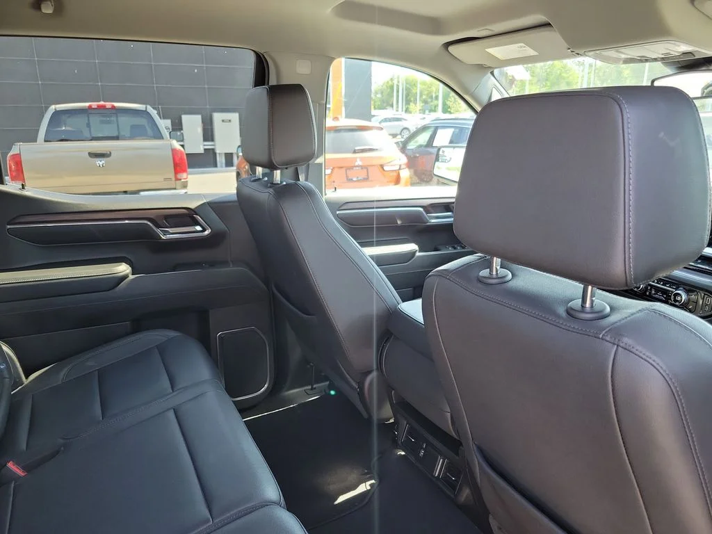 Used 2024 Black GMC SLT image 30