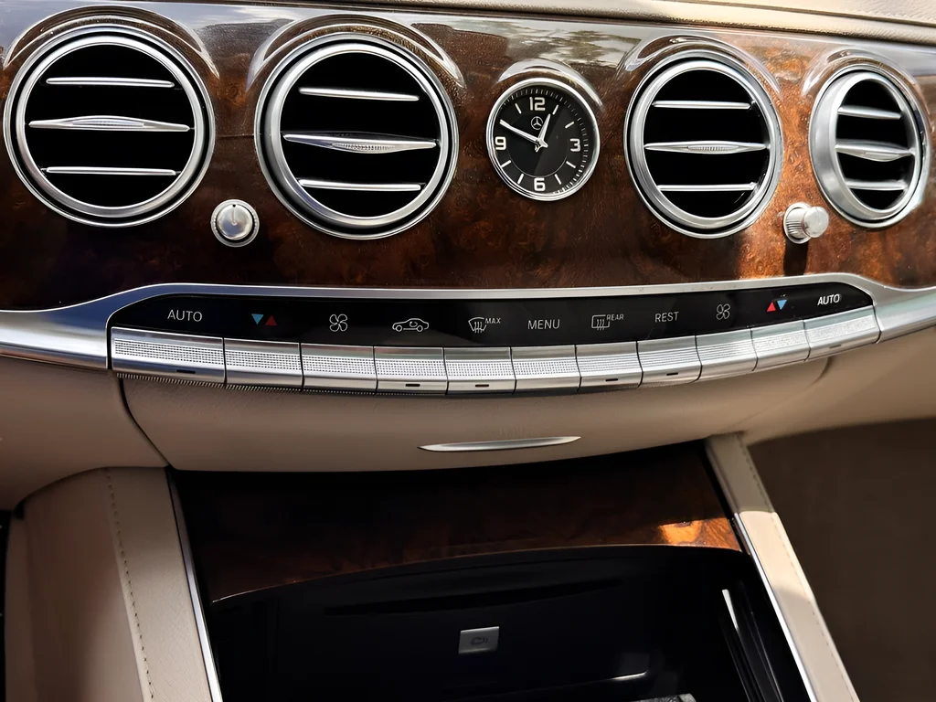 Used 2014 White Mercedes-Benz S 550 image 9