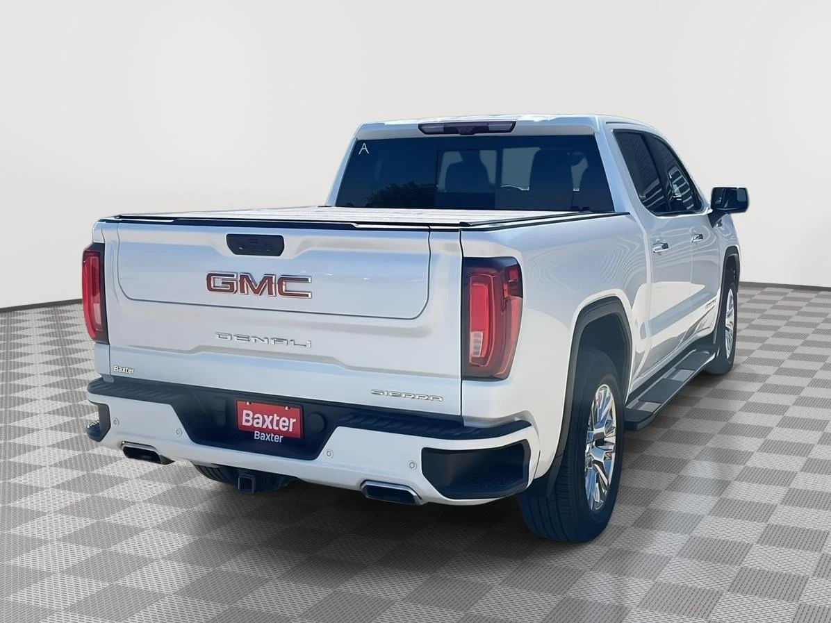 Used 2023 White Frost Tricoat GMC Denali image 3