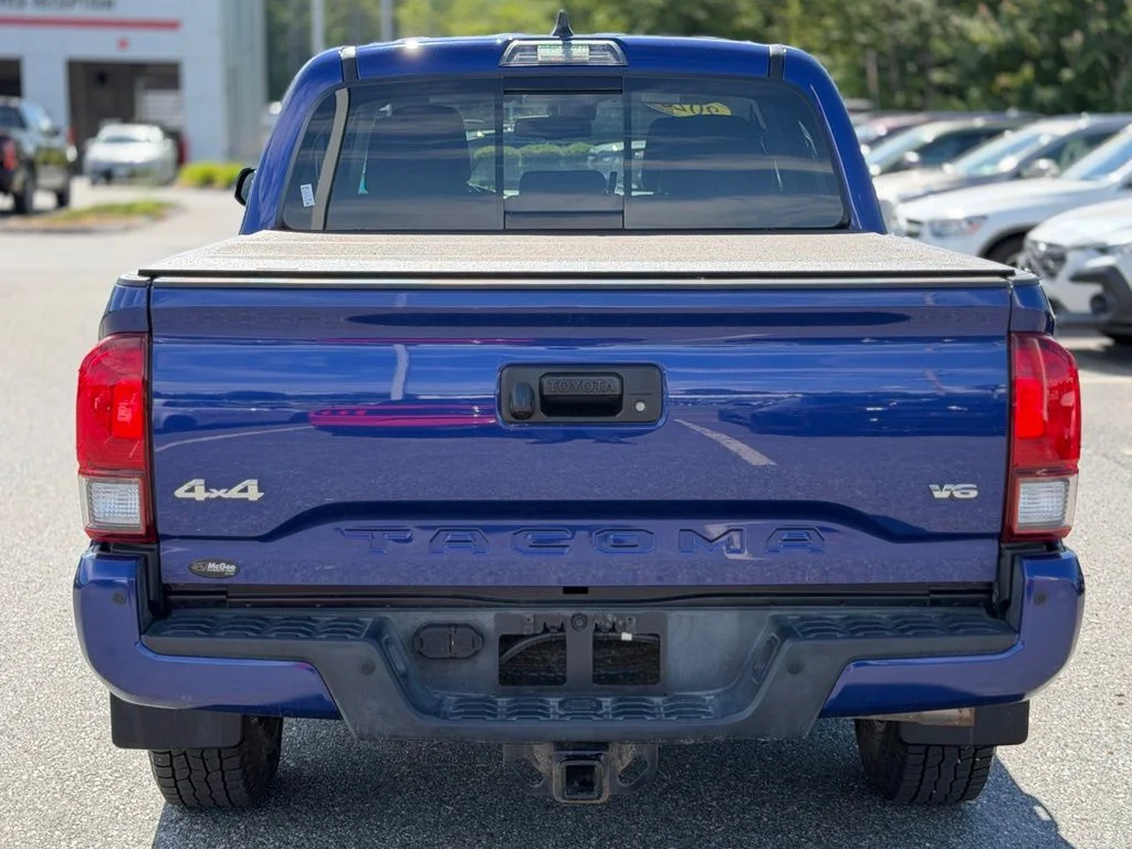 Used 2023 Blue Toyota SR5 image 4