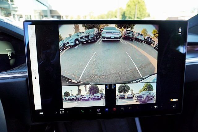 Used 2022 Black Tesla Plaid image 37