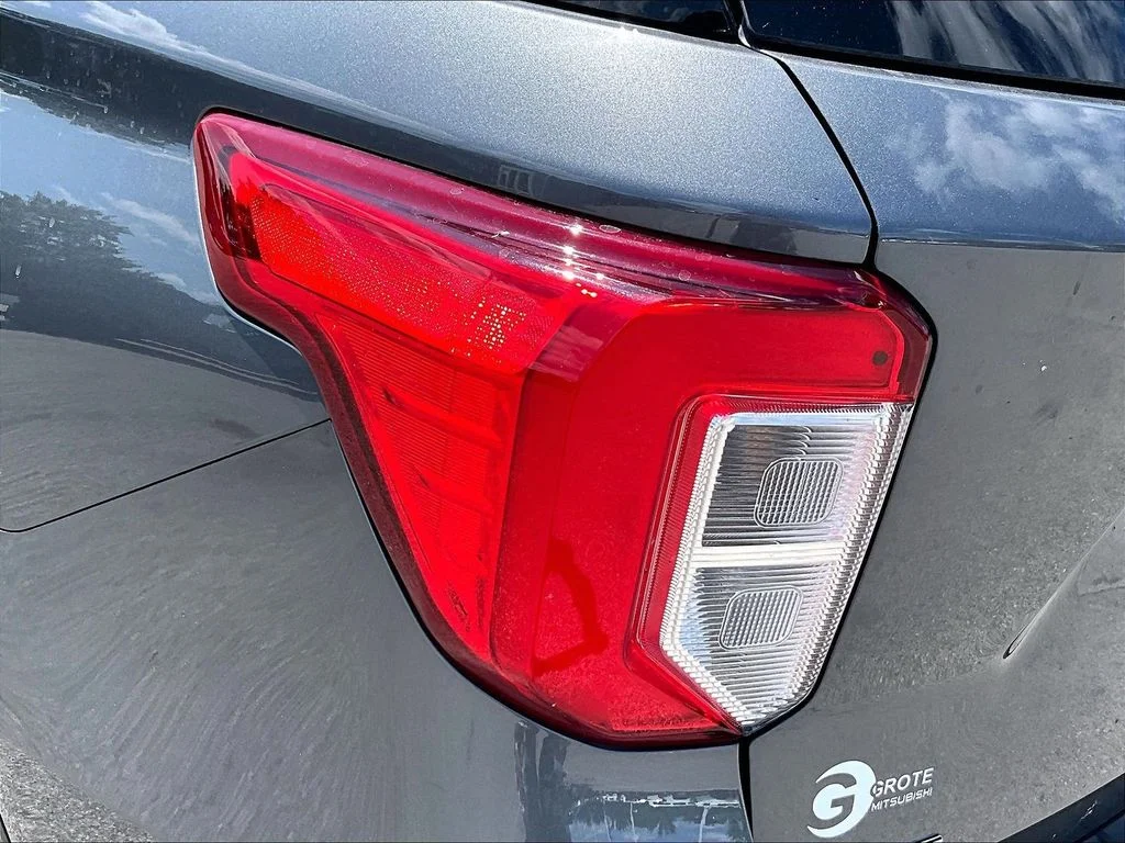 Used 2023 Gray Ford XLT image 32