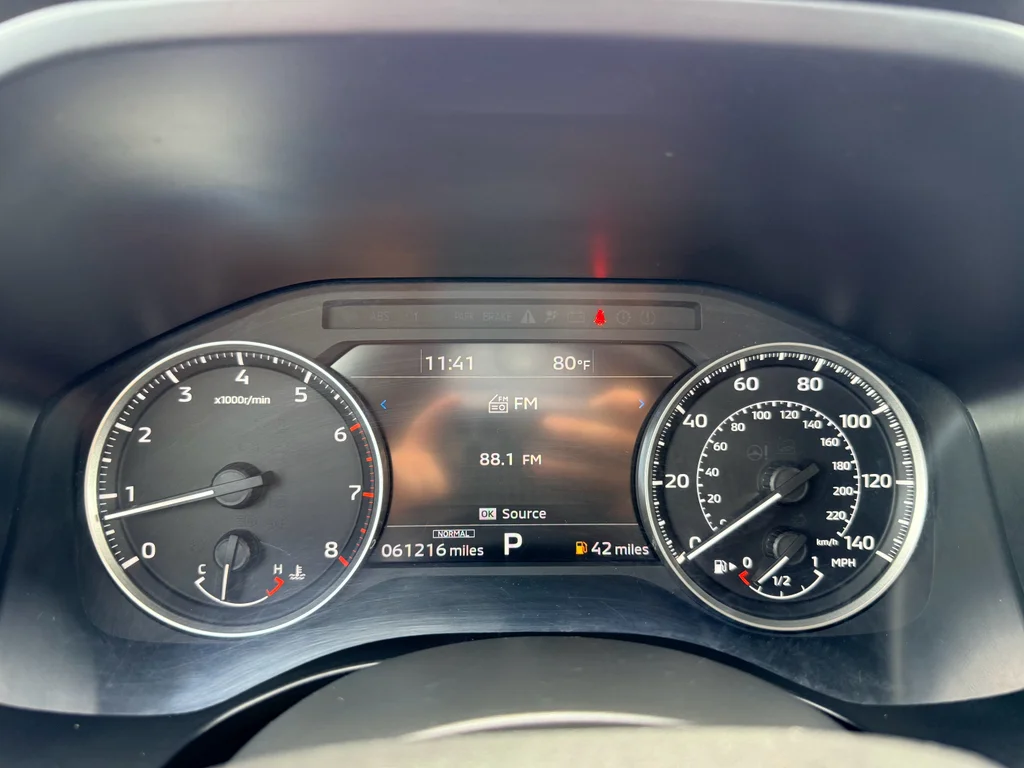 Used 2023  Mitsubishi SE Special Edition image 21