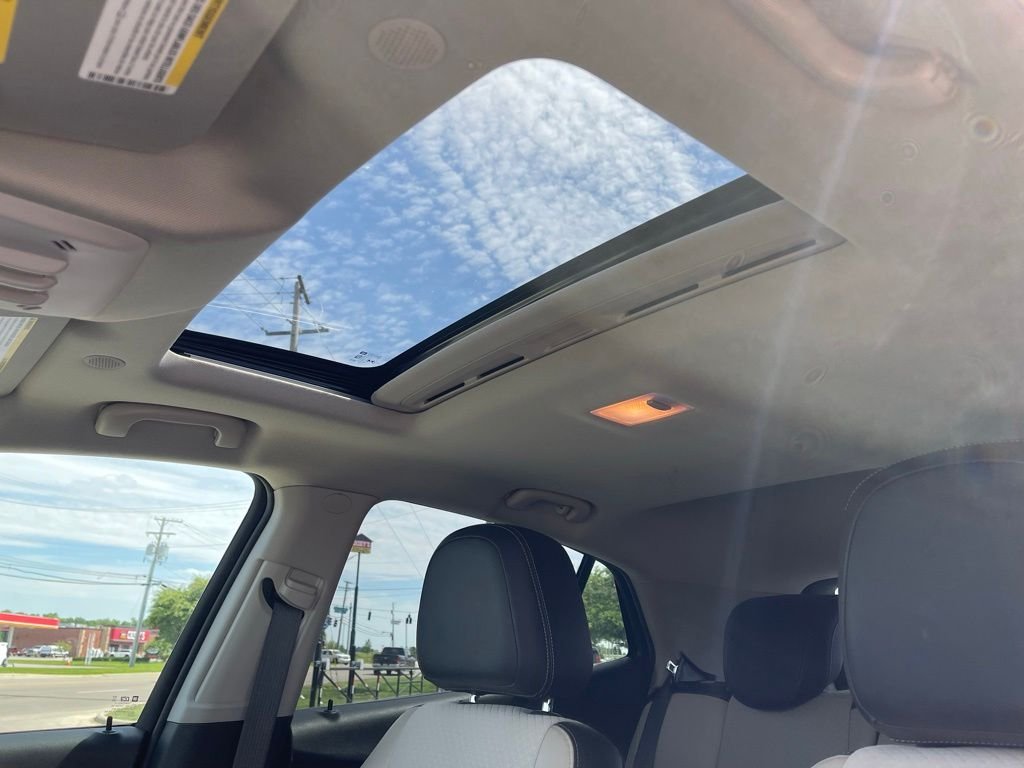 Used 2019 Coppertino Metallic Buick Preferred image 9
