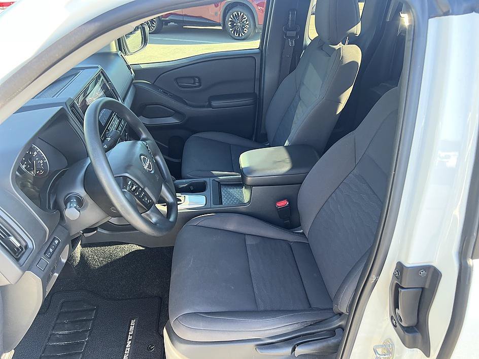 Used 2026 Glacier White Nissan S image 13