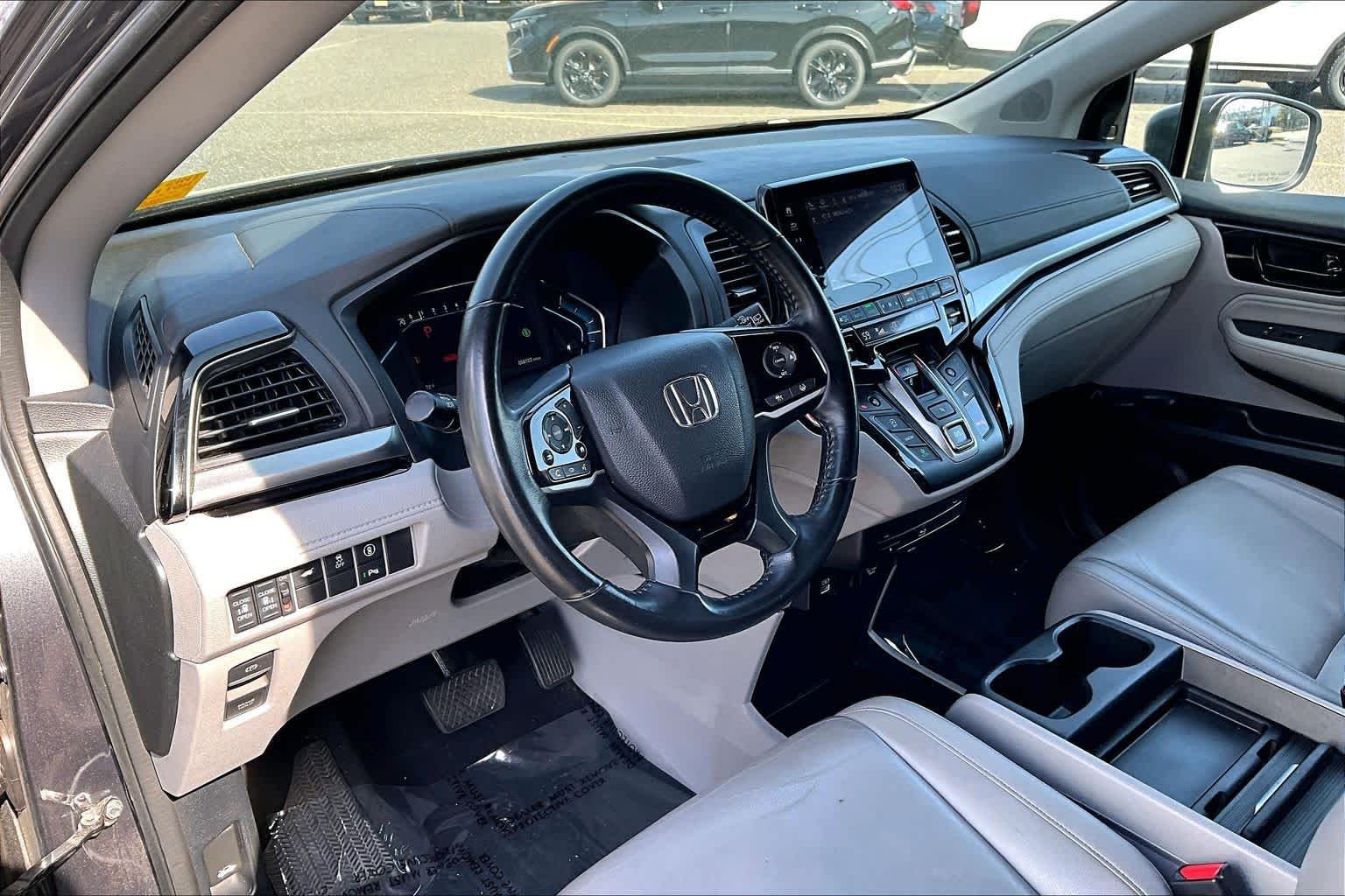 2024 Honda Odyssey Touring - Photo 18