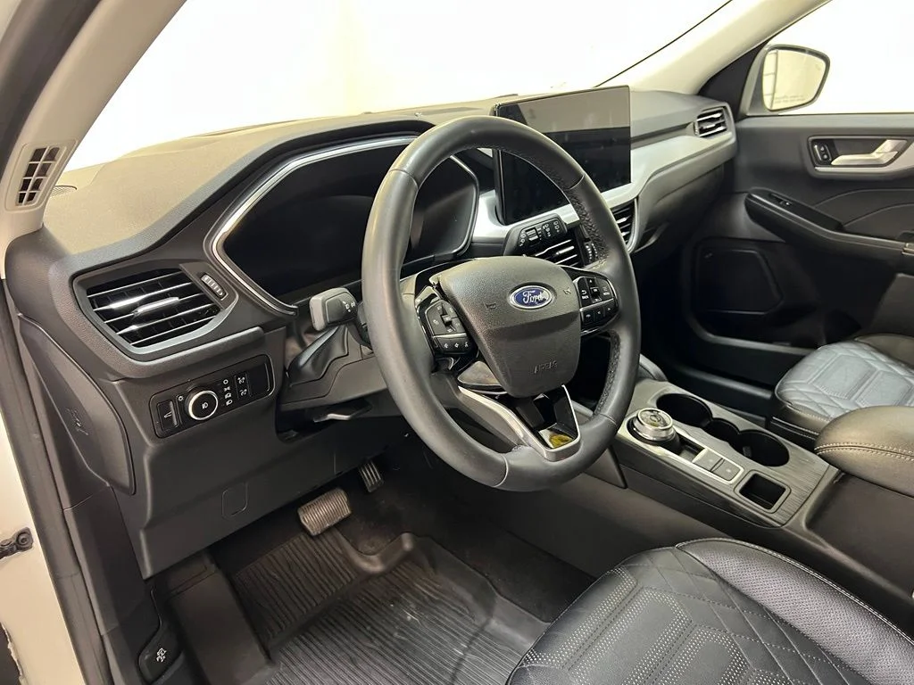 Used 2023 White Ford Platinum image 15