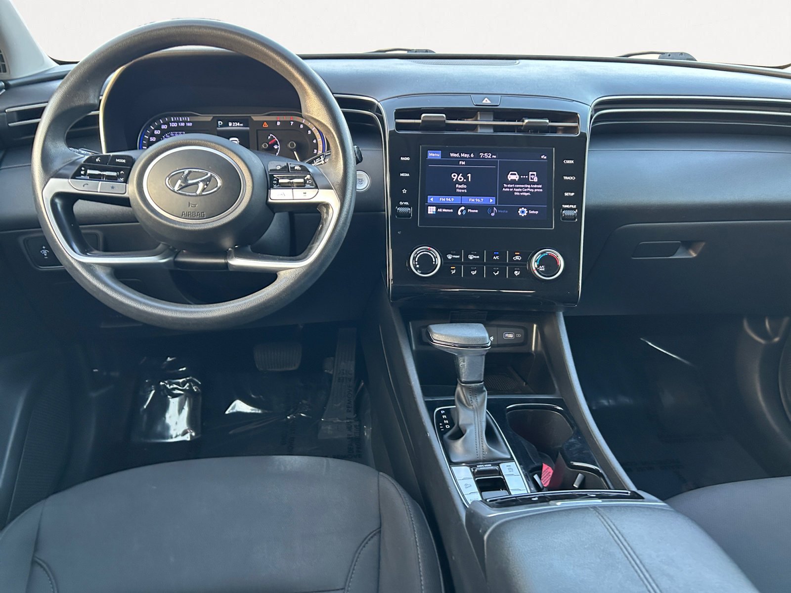 Used 2023 Portofino Gray Hyundai SEL image 3