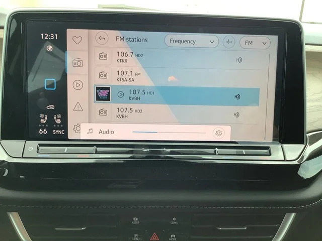 2025 Volkswagen Atlas SE w/Tech - Photo 16