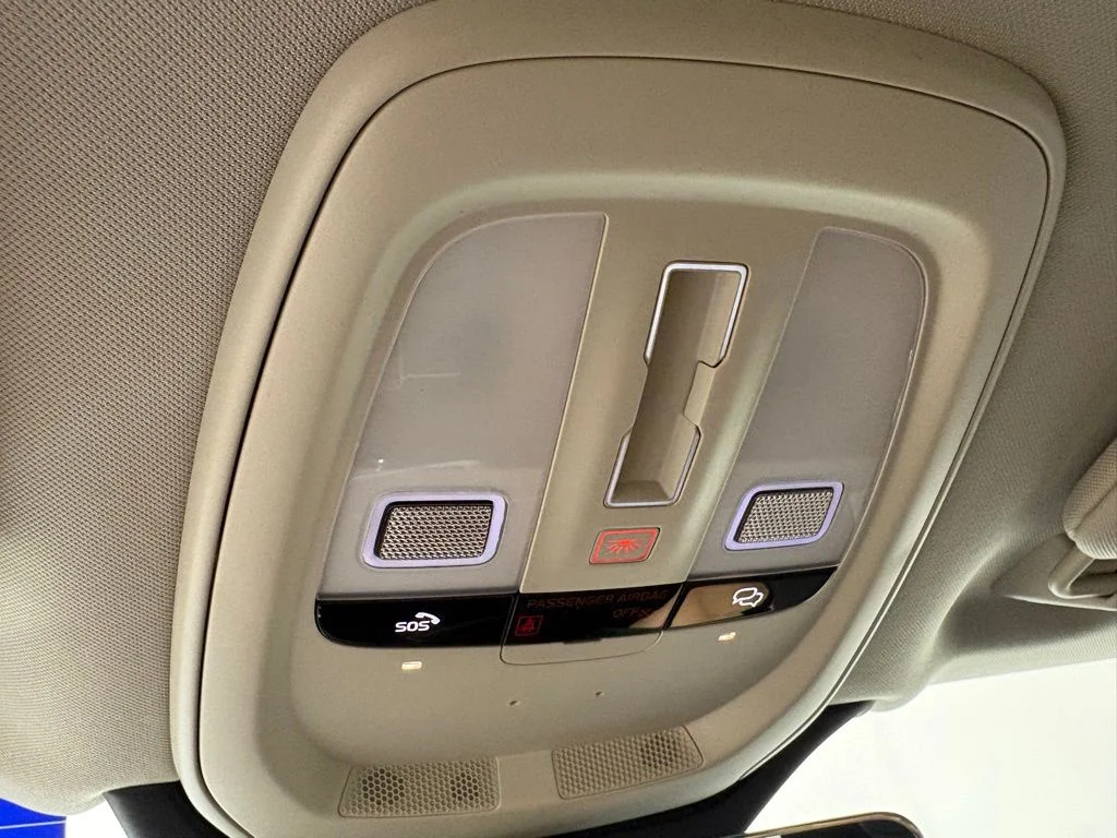 New 2026 Vapour Grey Volvo Ultra image 31