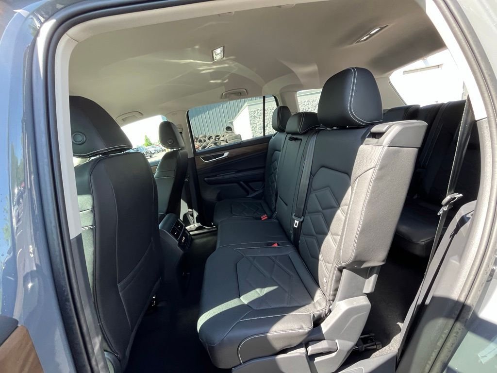 New 2026 Gray Volkswagen 2.0T SE w/Technology image 21