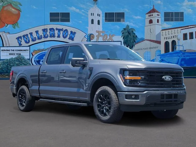 New 2026 Carbonized Gray Metallic Ford XLT image 2