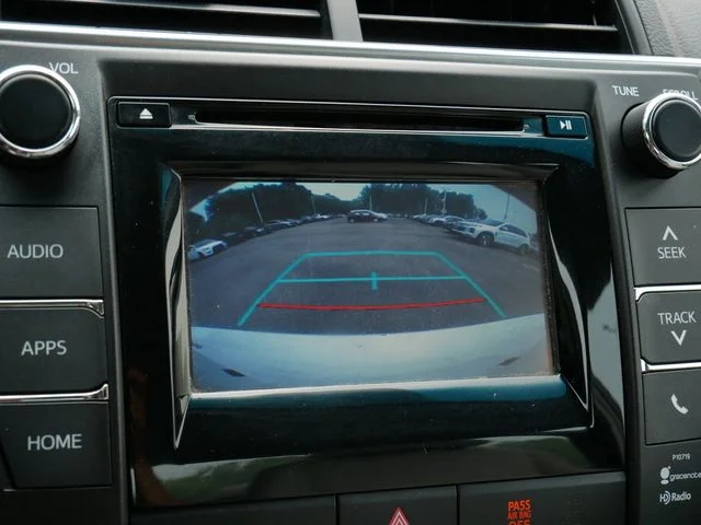 Used 2015 Blizzard Pearl Toyota XLE image 29