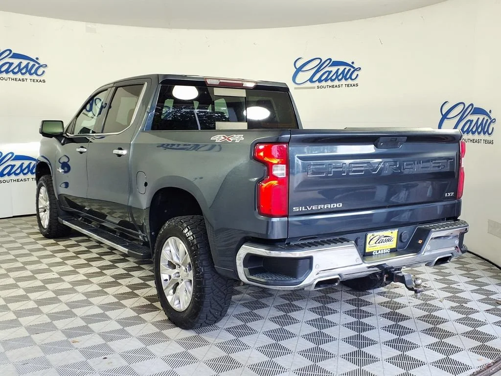 Used 2019 SHADOW GRAY METALLIC Chevrolet LTZ image 2