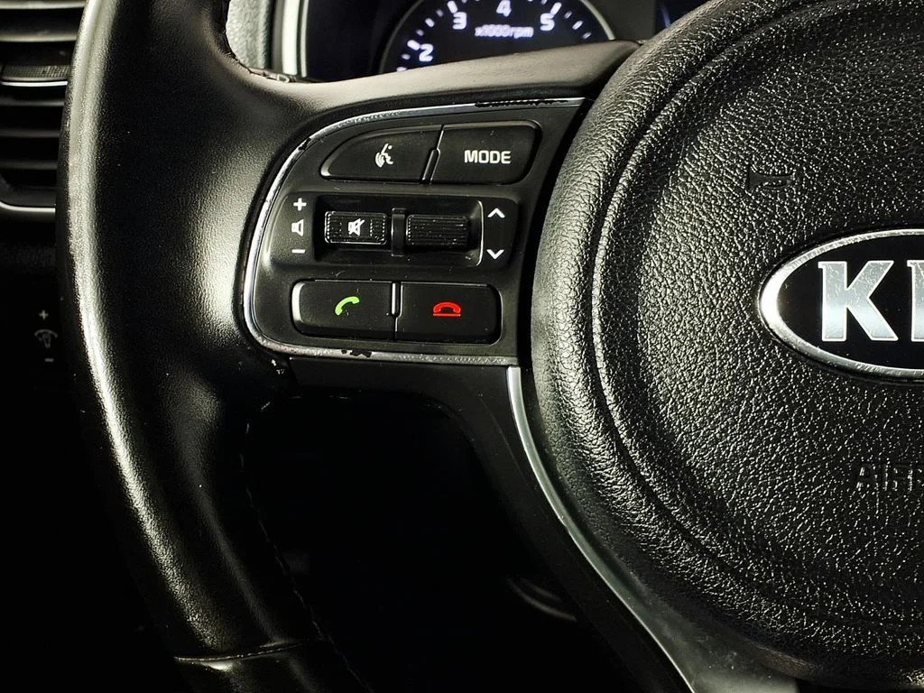 Used 2017 Silver Kia EX image 18