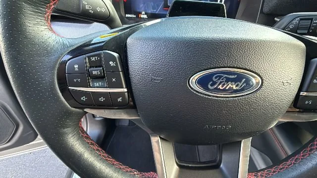 2025 Ford Explorer ST-LINE - Photo 19