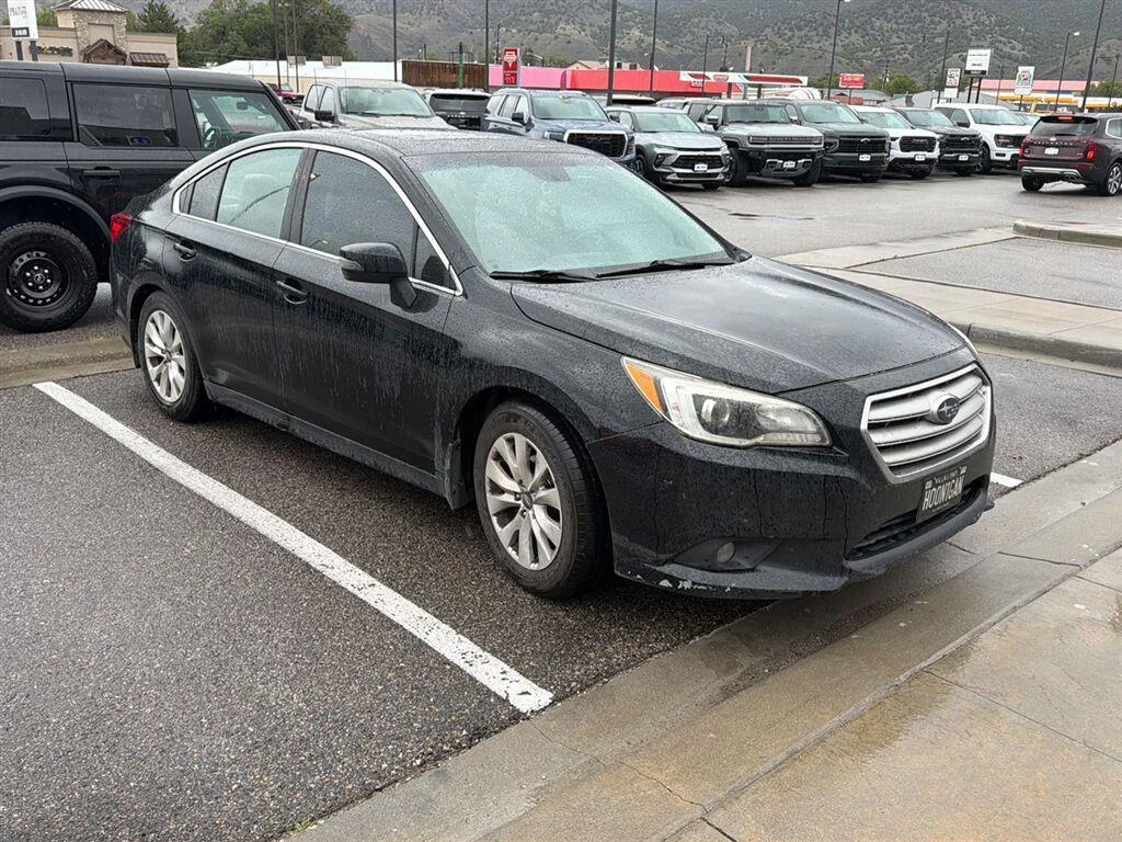 Used 2016 Black Subaru 2.5i Premium image 3