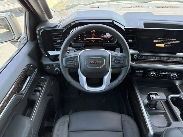 New 2026 Sterling Metallic GMC Elevation image 13