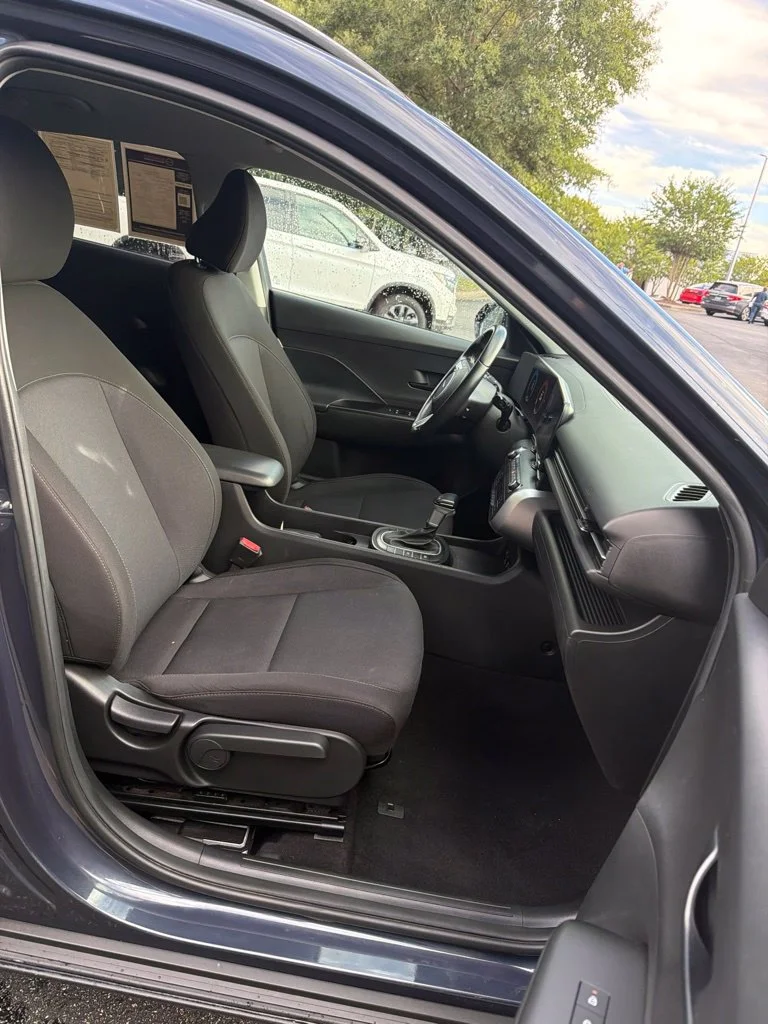 Used 2024 Blue Hyundai SEL image 4