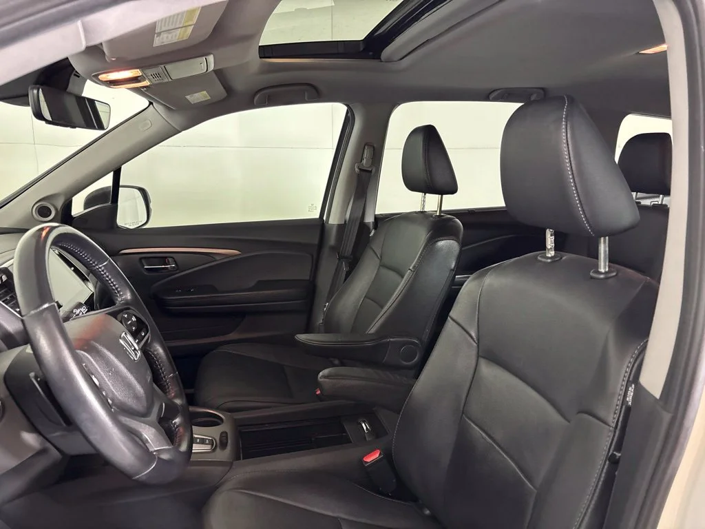 Used 2021 White Honda Special Edition image 29