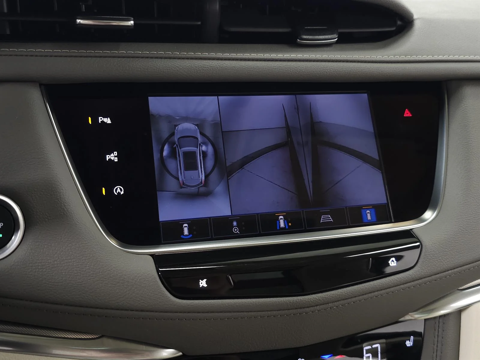 Used 2025 White Cadillac Premium Luxury image 33