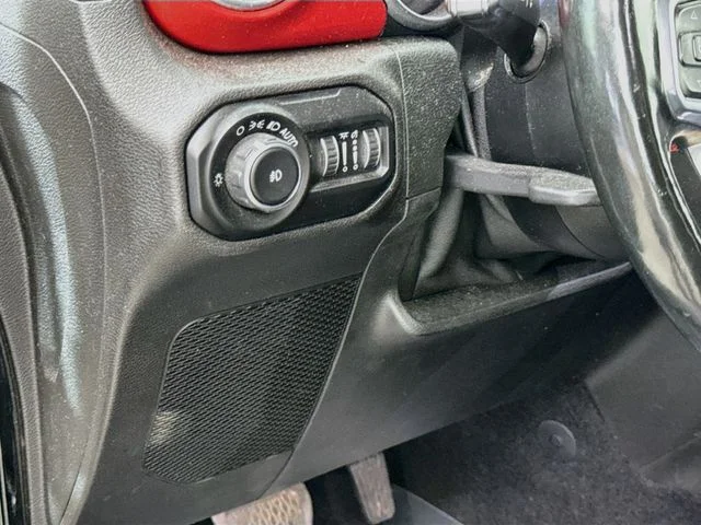 Used 2020 Black Clearcoat Jeep Unlimited Rubicon image 10